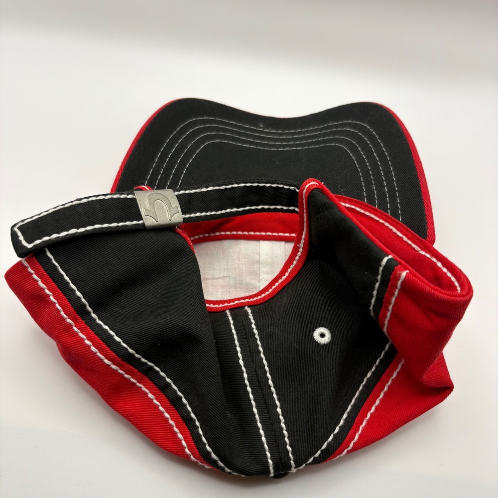 True Religion Red Black Contrast Stitch Horseshoe Logo Baseball Cap Hat OSFA - Picture 4 of 7